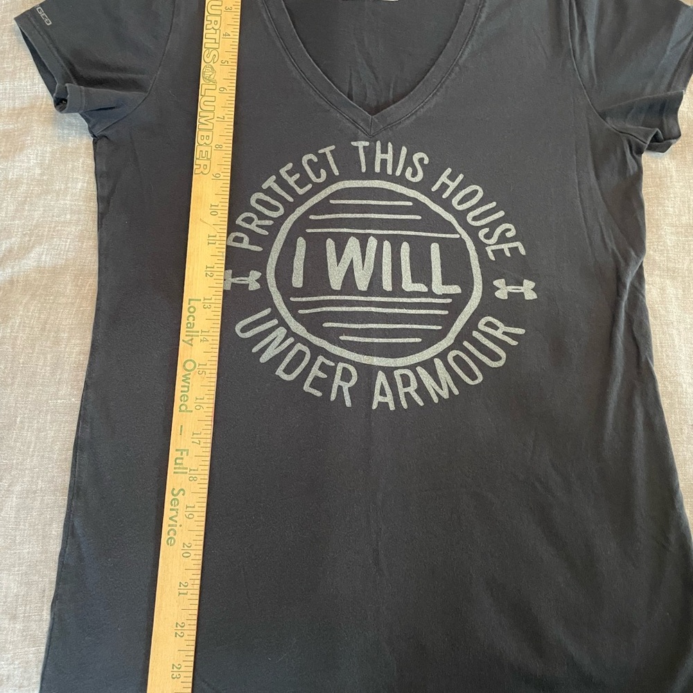 Under Armour V-neck Navy blue and grey short sleeve T-Shirt size small - Picture 4 of 6
